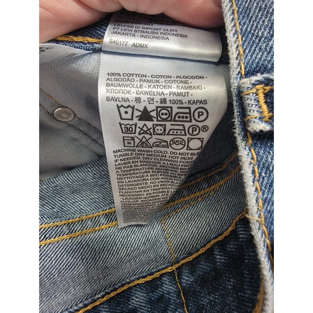Levi's 505‎ jeans -Regular fit, Straight Leg  - Men's 36x30 medium wash READ